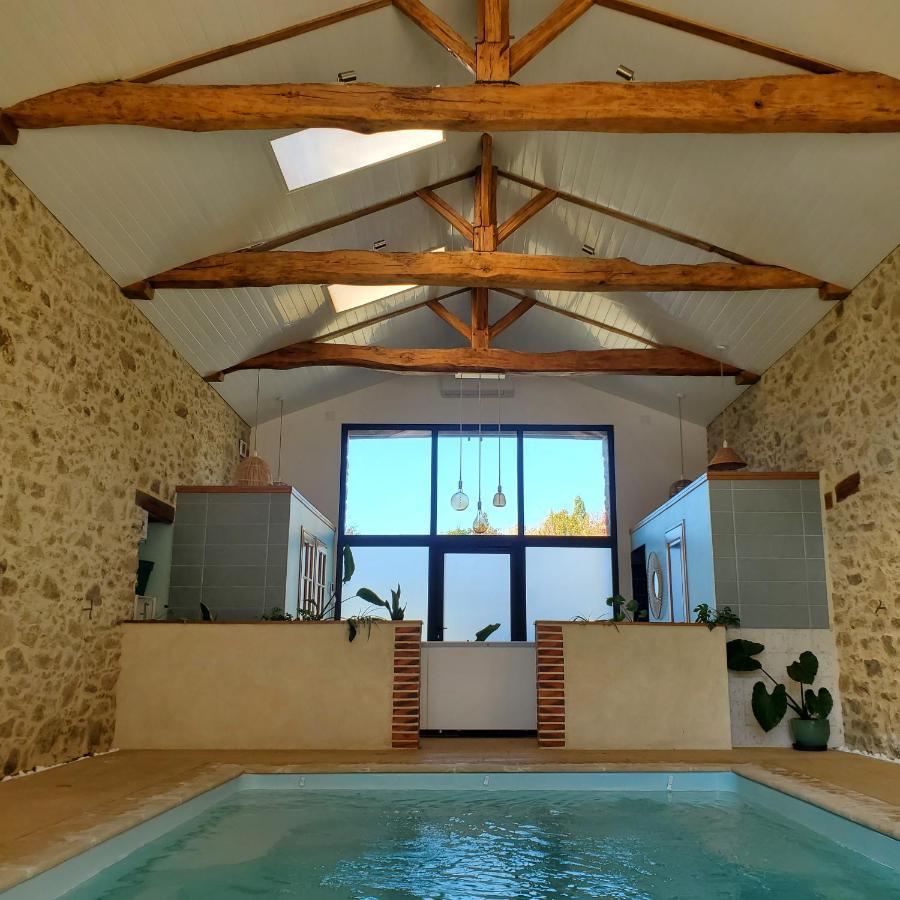 L'Escale Du Bocage Piscine Couverte Chauffee La Flocelliere Bagian luar foto