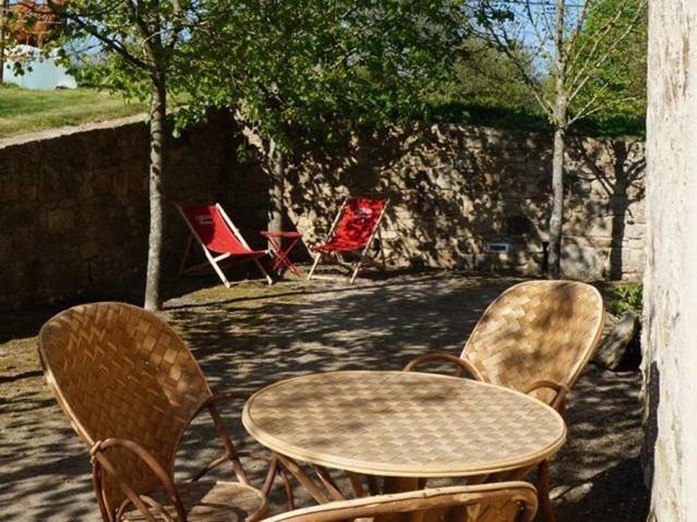 L'Escale Du Bocage Piscine Couverte Chauffee La Flocelliere Ruang foto